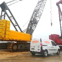 Asistencia técnica a grúas sobre orugas